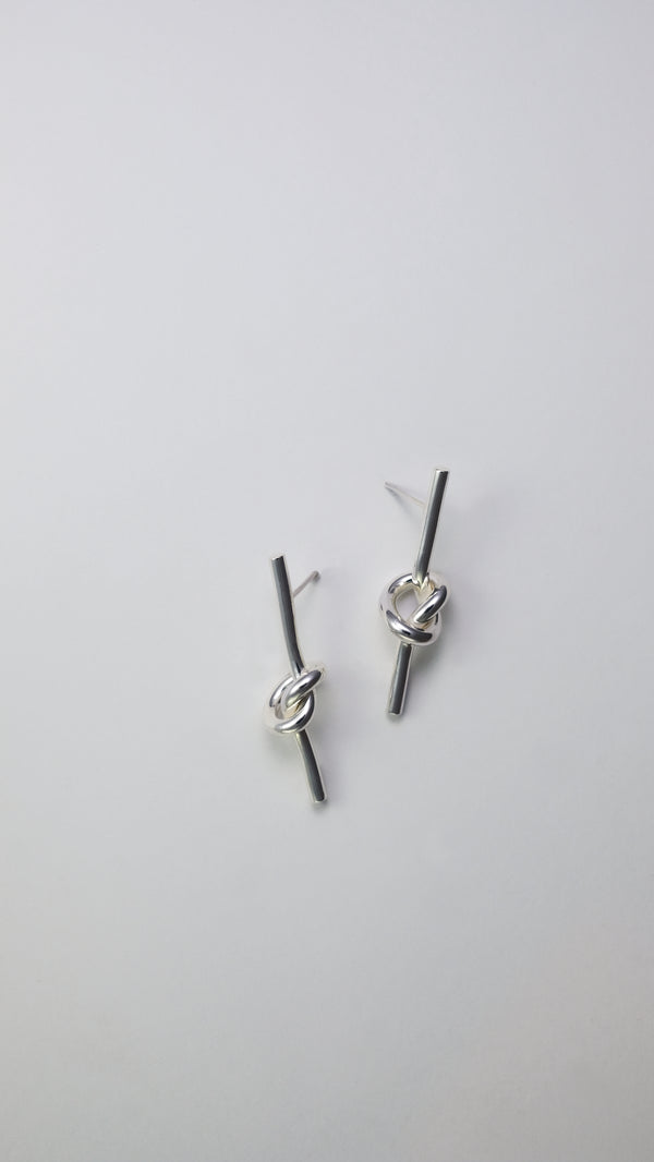 Nudo Earrings hover
