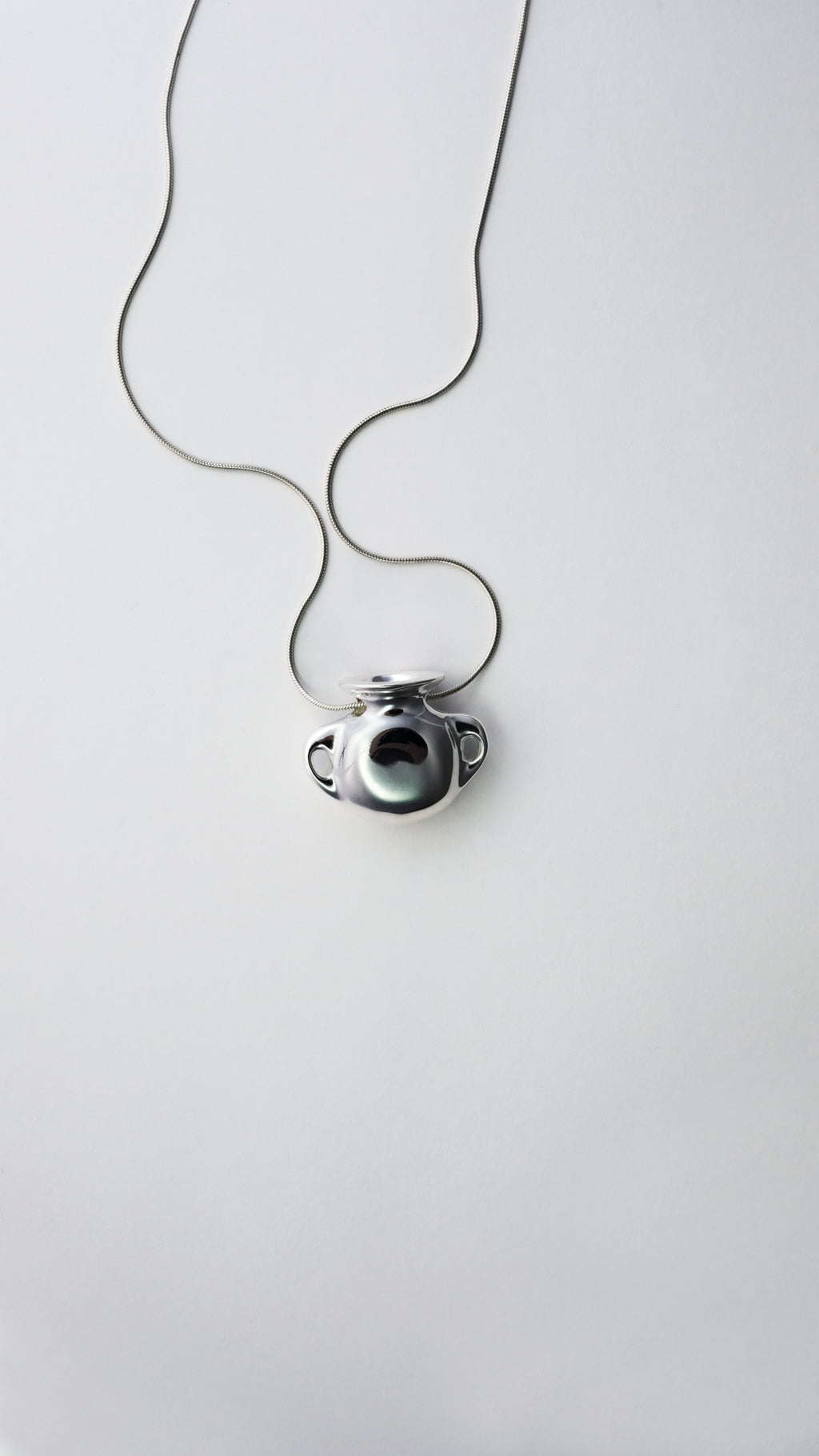 Olla Necklace