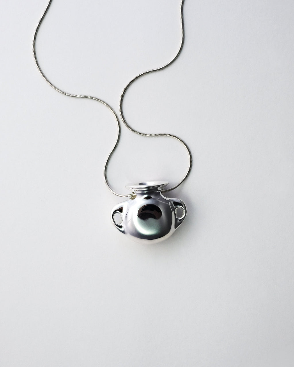 Olla Necklace