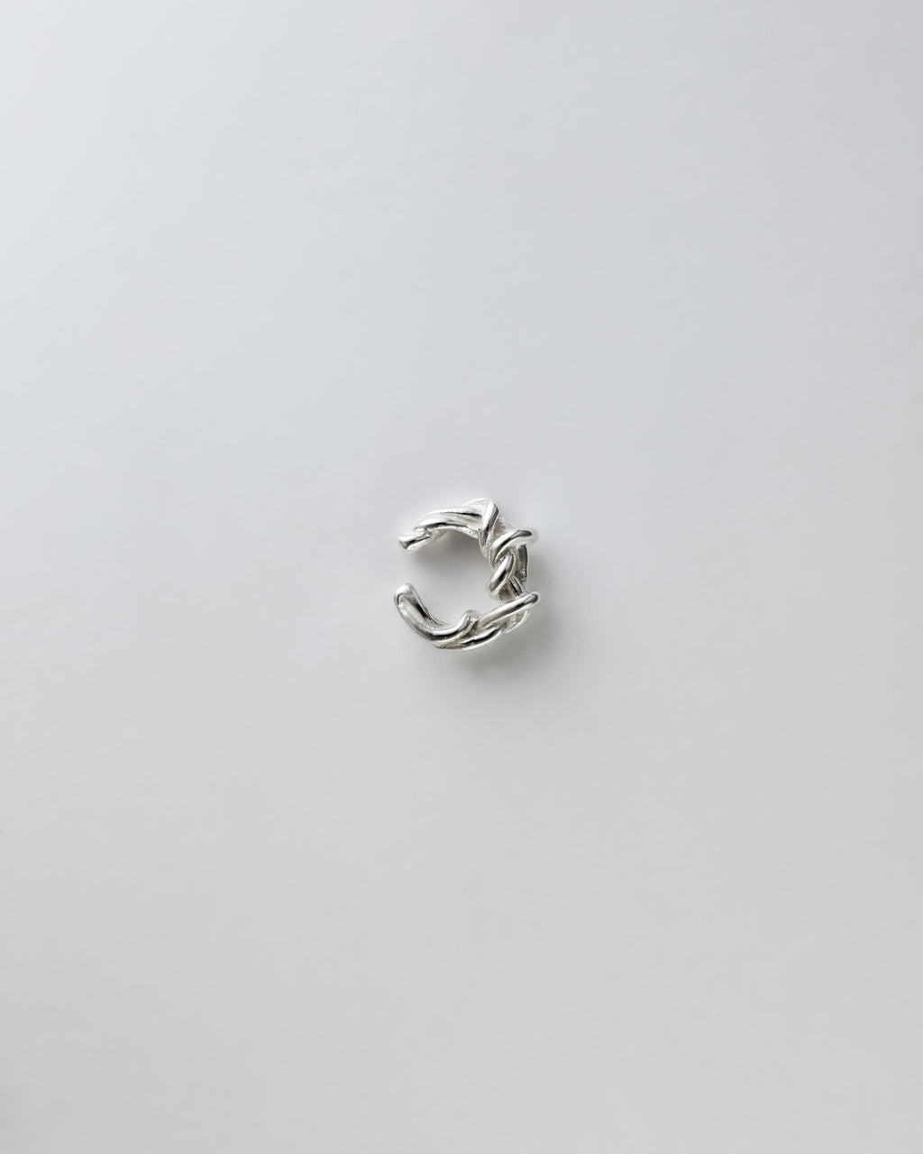 Hilos Ear Cuff