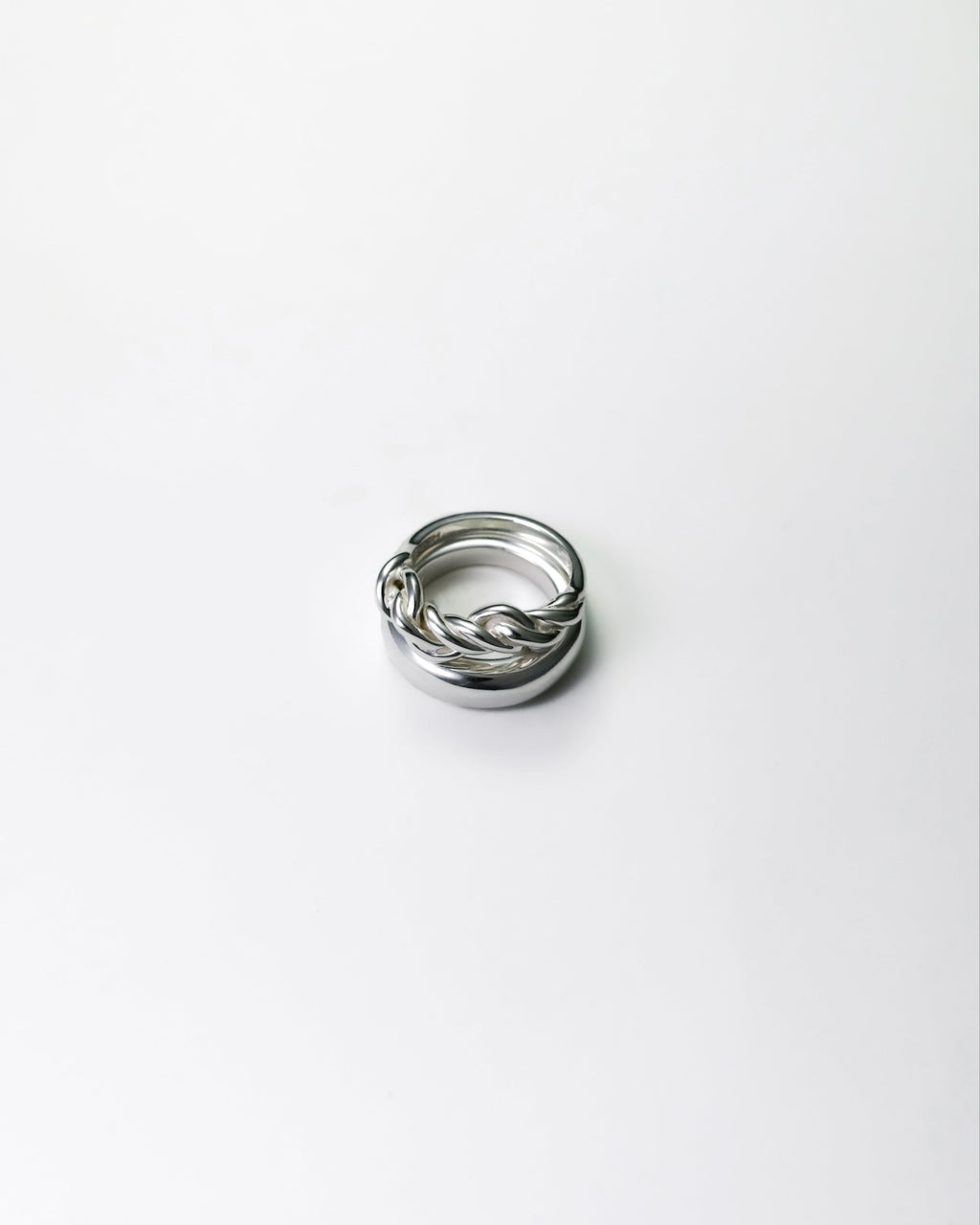 Hilos Entrelazados Ring & Thin Stackable Ring