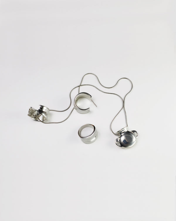 Olla Necklace, Hoja Hoops & Hoja Ring