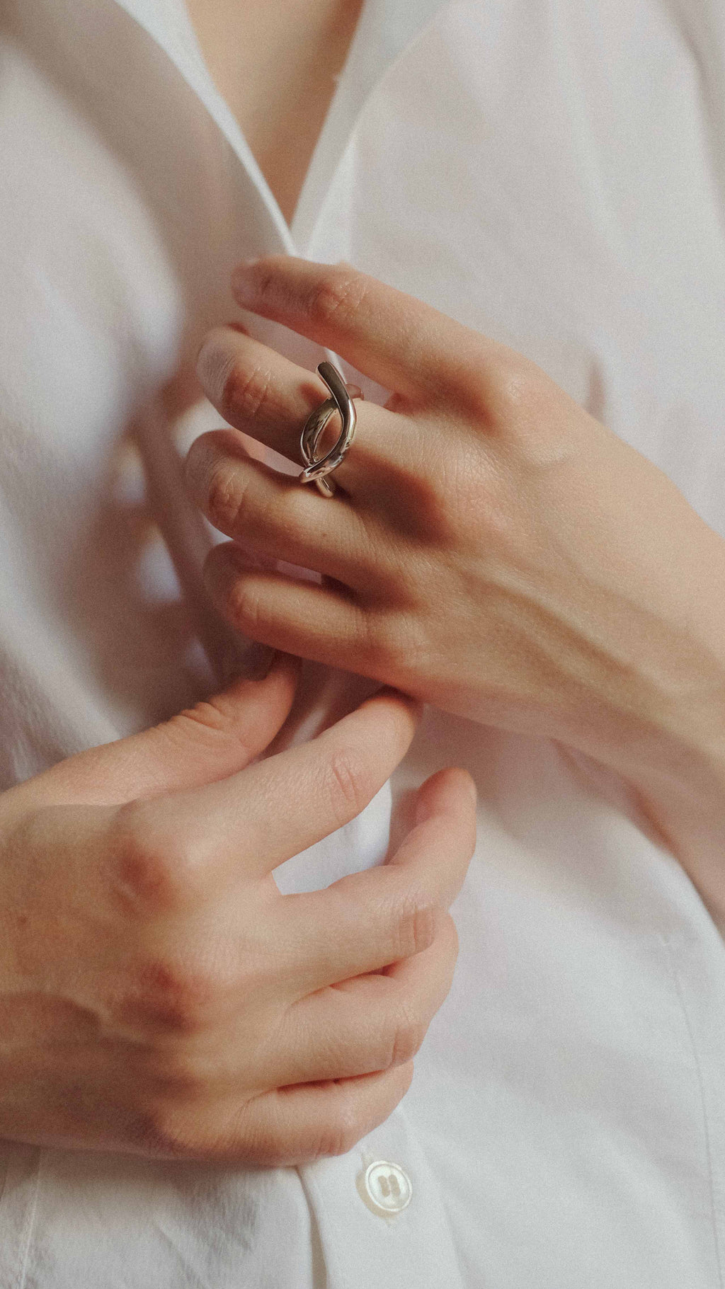 Hilo Econtrado Ring