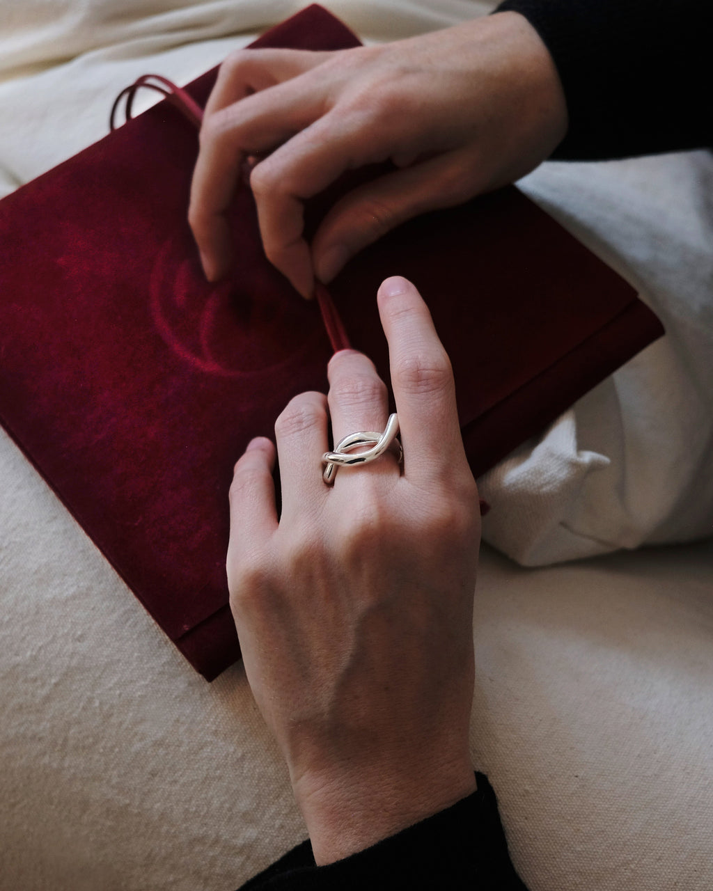 Hilo Econtrado Ring