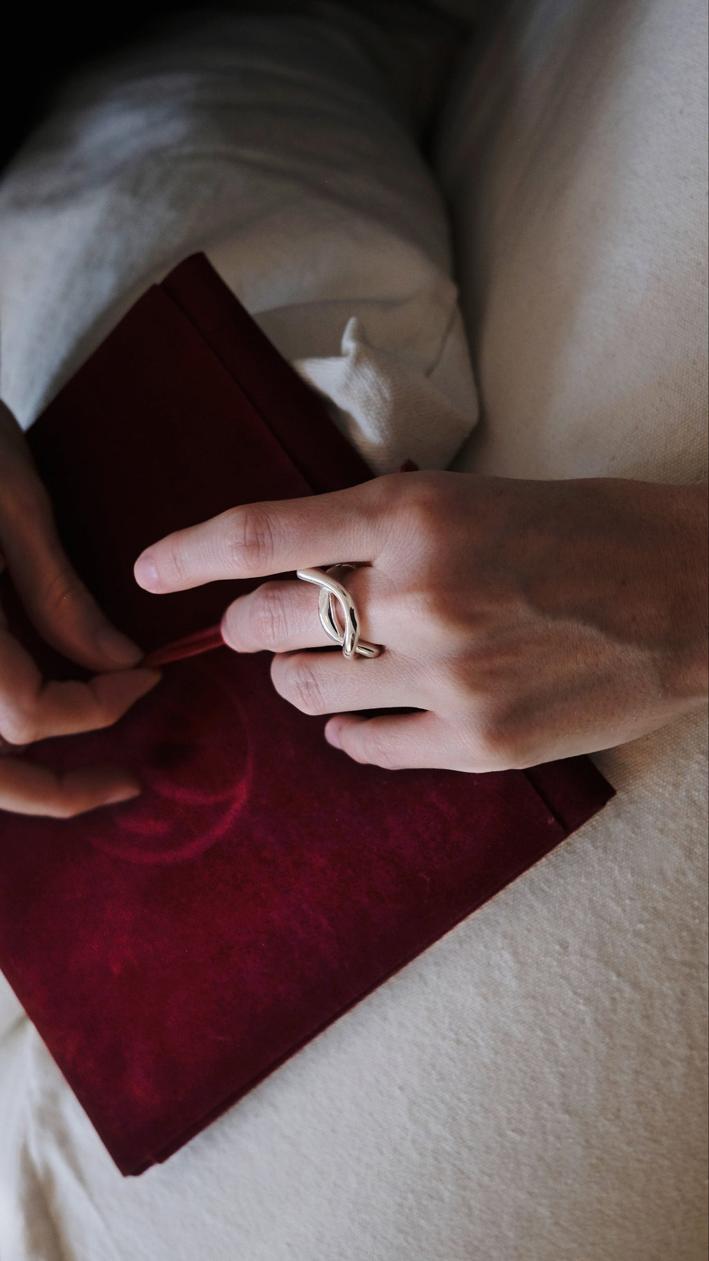 Hilo Econtrado Ring