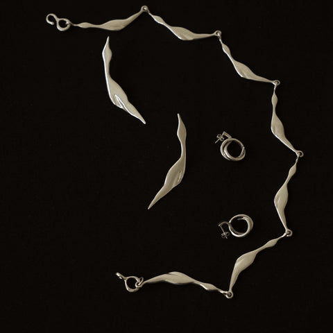 Garzas Necklace hover